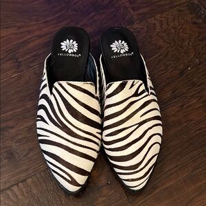 Yellow Box Zebra Print Women's Shoes